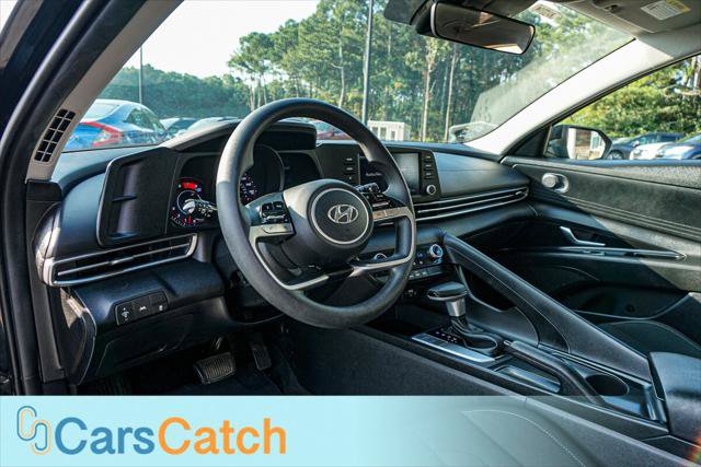 Used 2023 Hyundai Elantra SEL FWD image 19