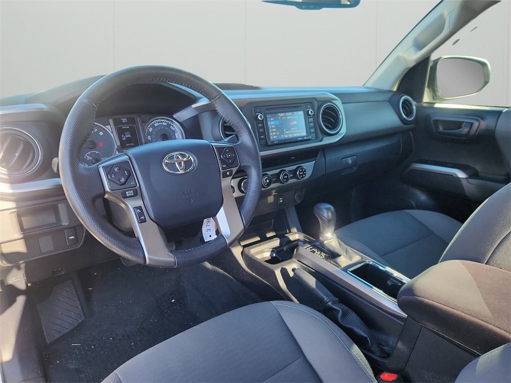 Used 2017 Toyota Tacoma SR5 image 10