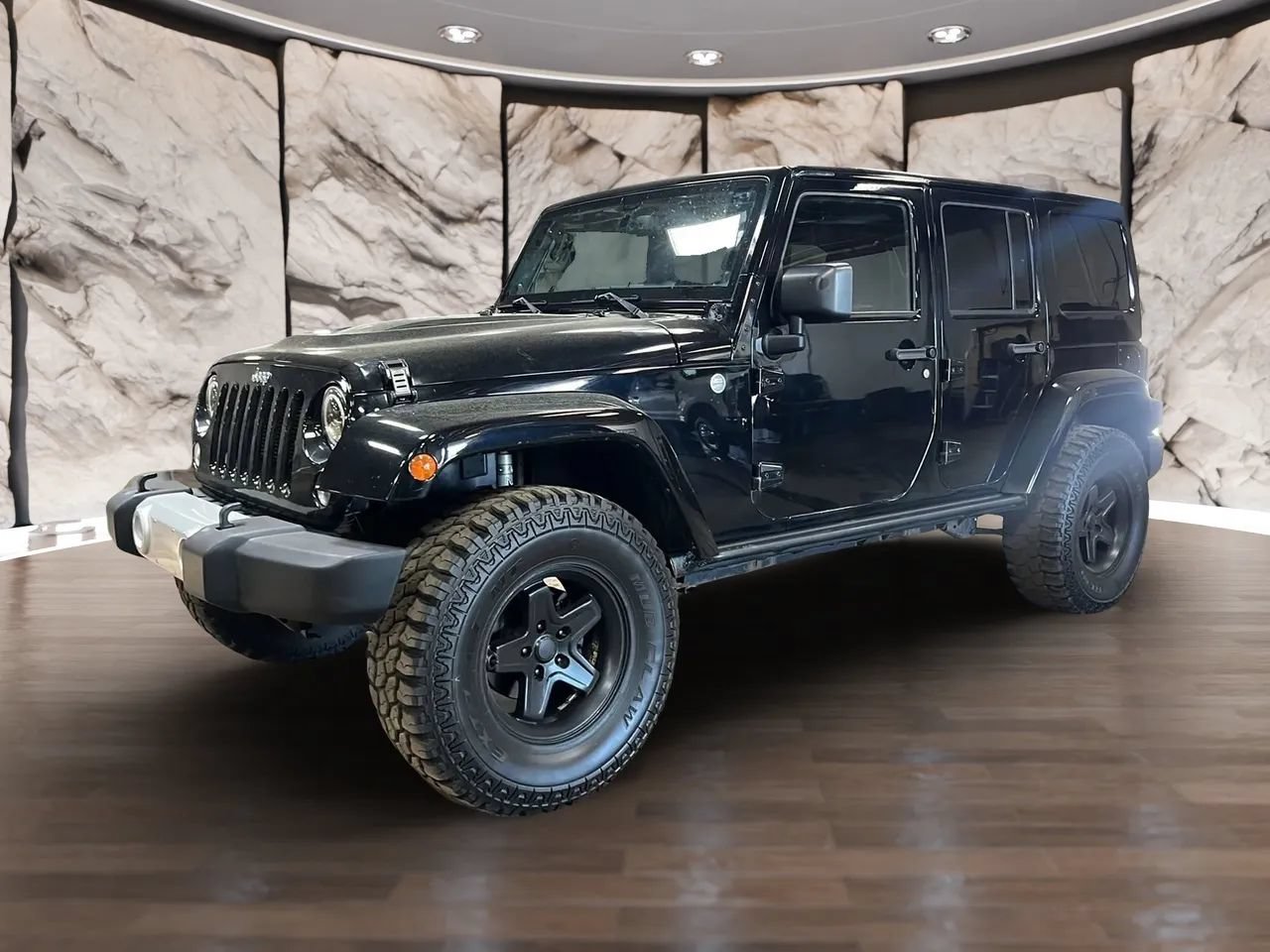 Used 2014 Jeep Wrangler Unlimited Sahara w/ Connectivity Group AWD/4WD image 28