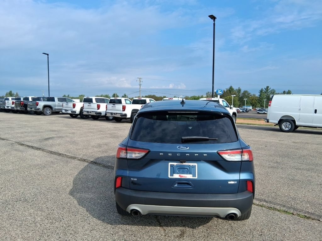 Used 2020 Ford Escape SE AWD/4WD image 4