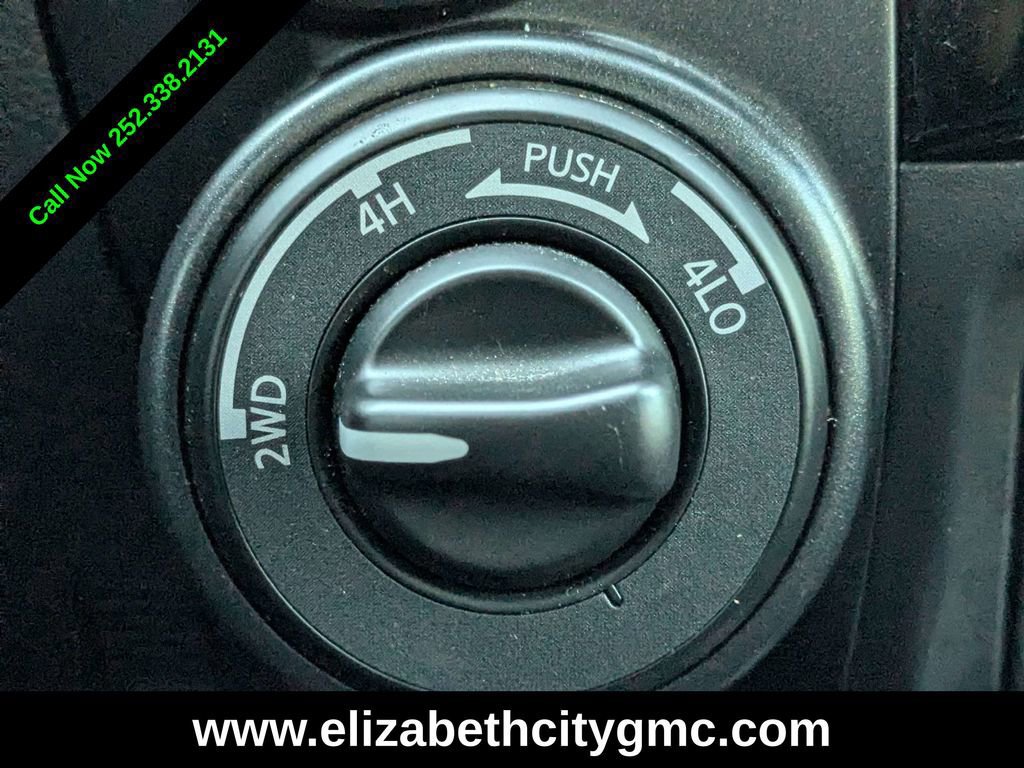 Used 2021 Nissan Titan PRO-4X w/ Pro-4x Convenience Package image 37