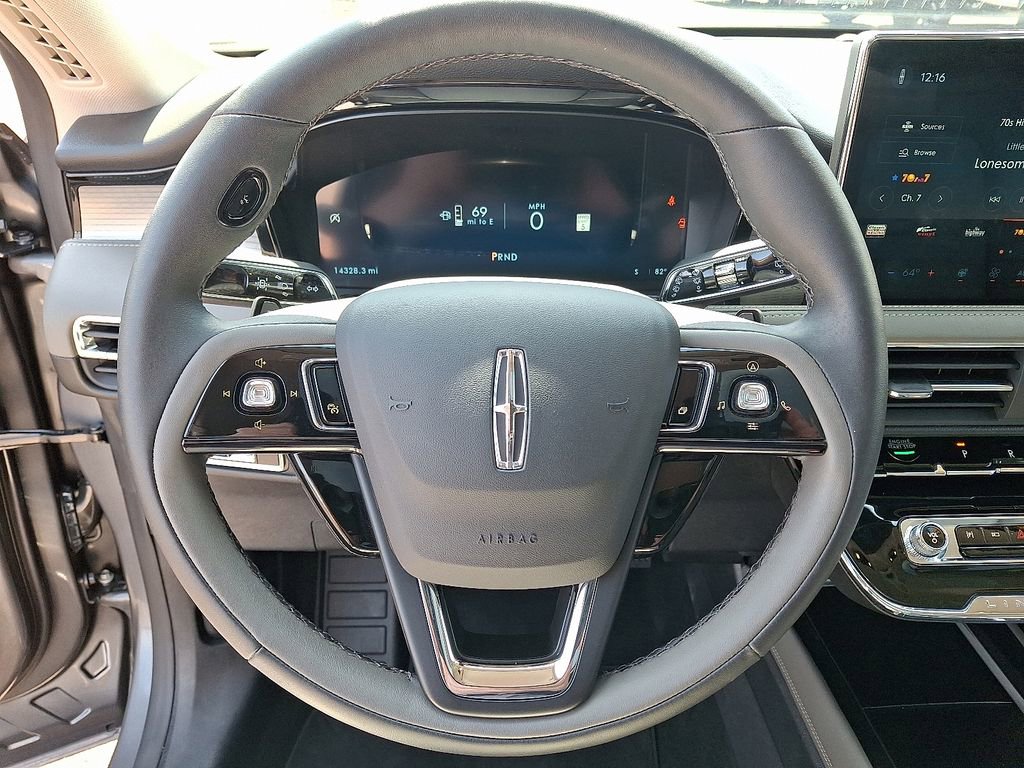 Used 2024 Lincoln Corsair AWD w/ Equipment Group 101A image 20