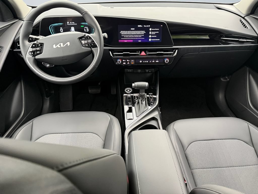 New 2026 Kia Niro EX FWD image 10