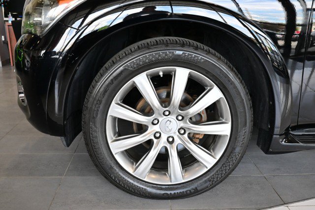 Used 2012 INFINITI QX56 4WD w/ Deluxe Touring Pkg image 38