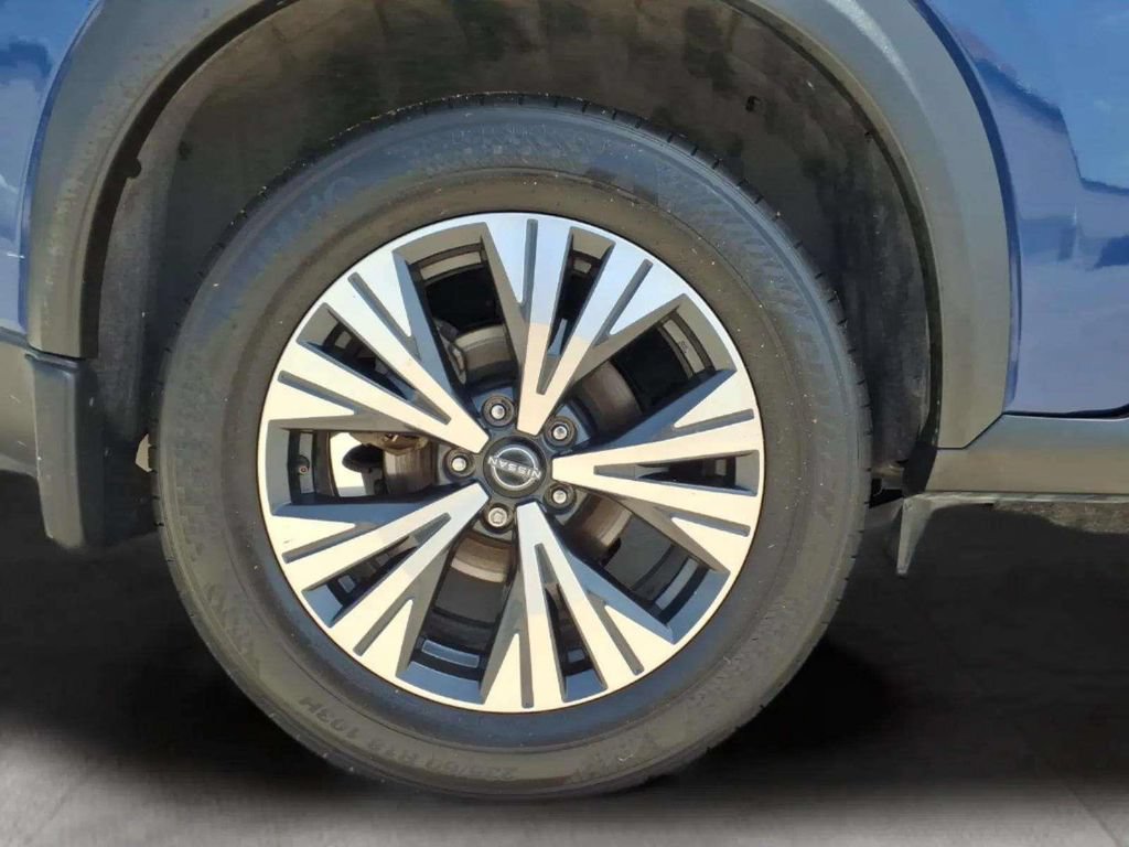 Used 2022 Nissan Rogue SV w/ SV Premium Package FWD image 21