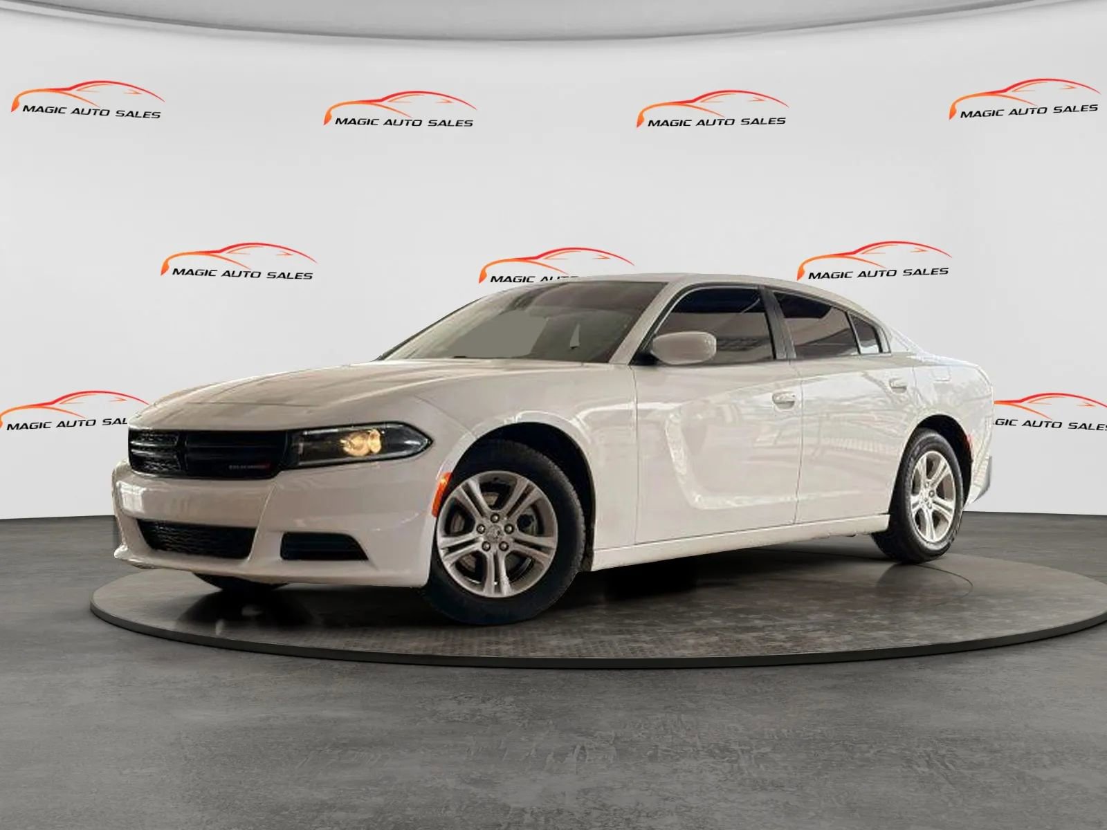 Used 2022 Dodge Charger SXT RWD image 1