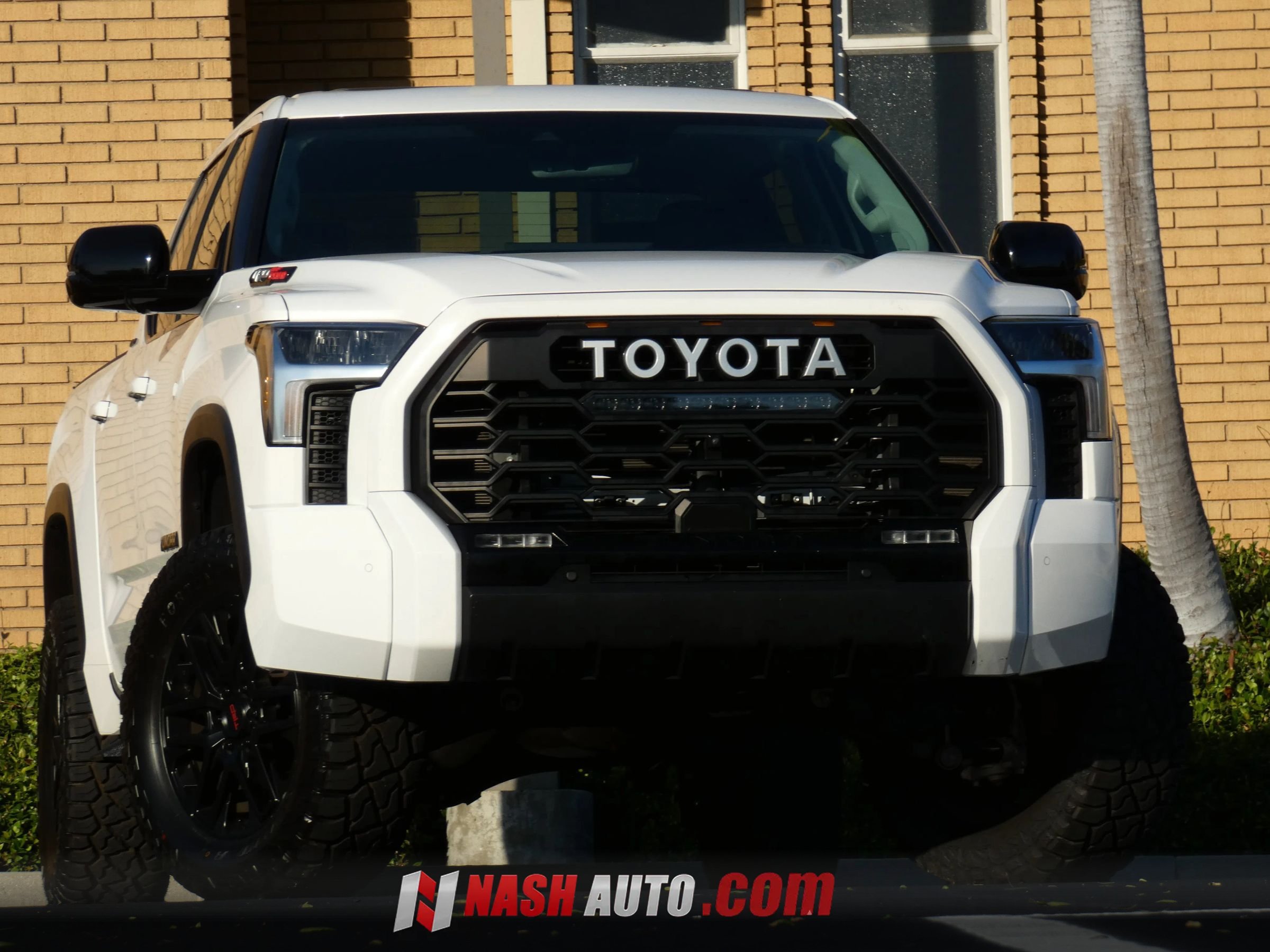 Used 2024 Toyota Tundra Limited AWD/4WD image 1