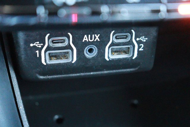 Used 2024 Dodge Durango GT image 19