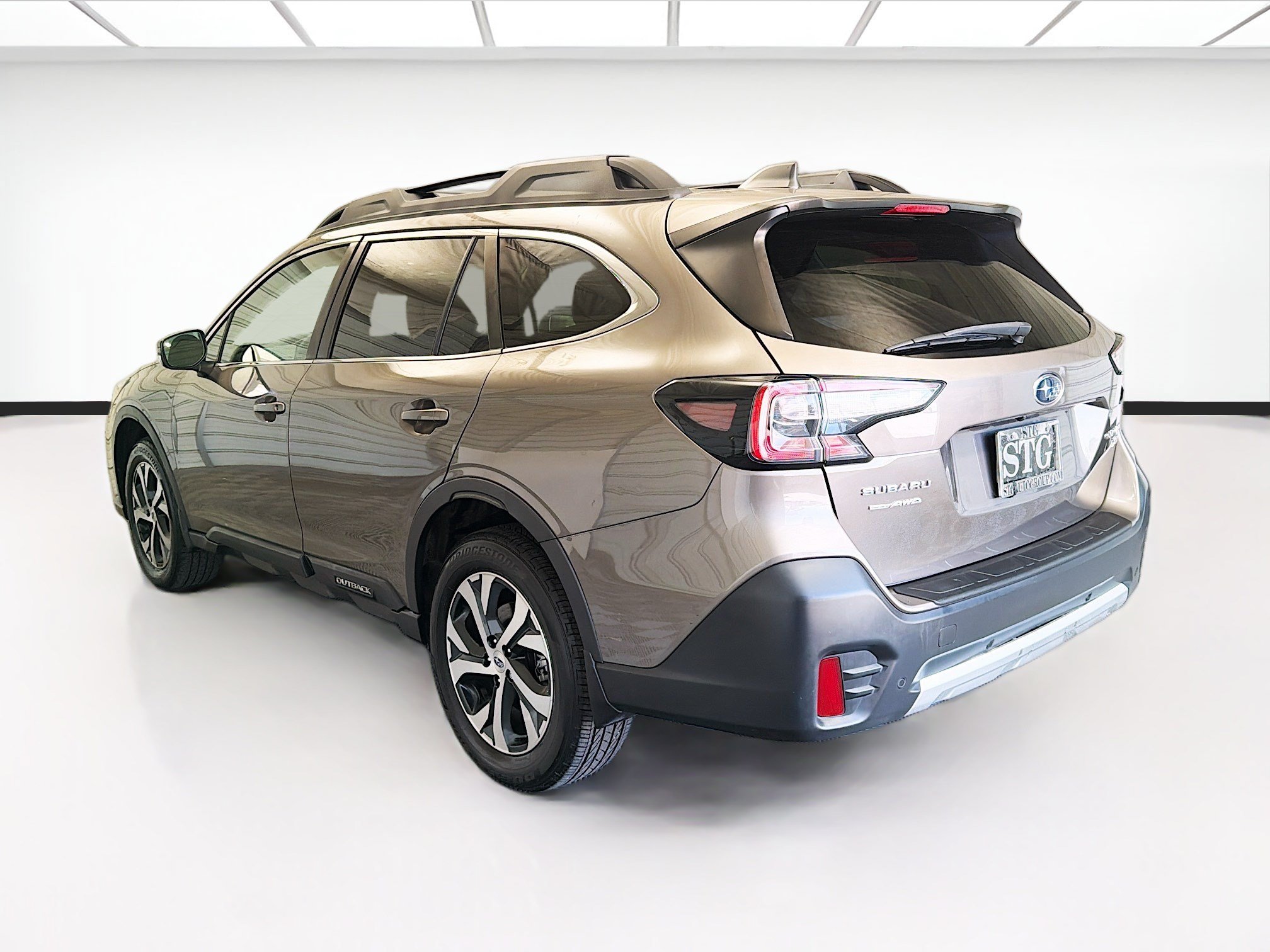 Used 2021 Subaru Outback Limited XT AWD/4WD image 6
