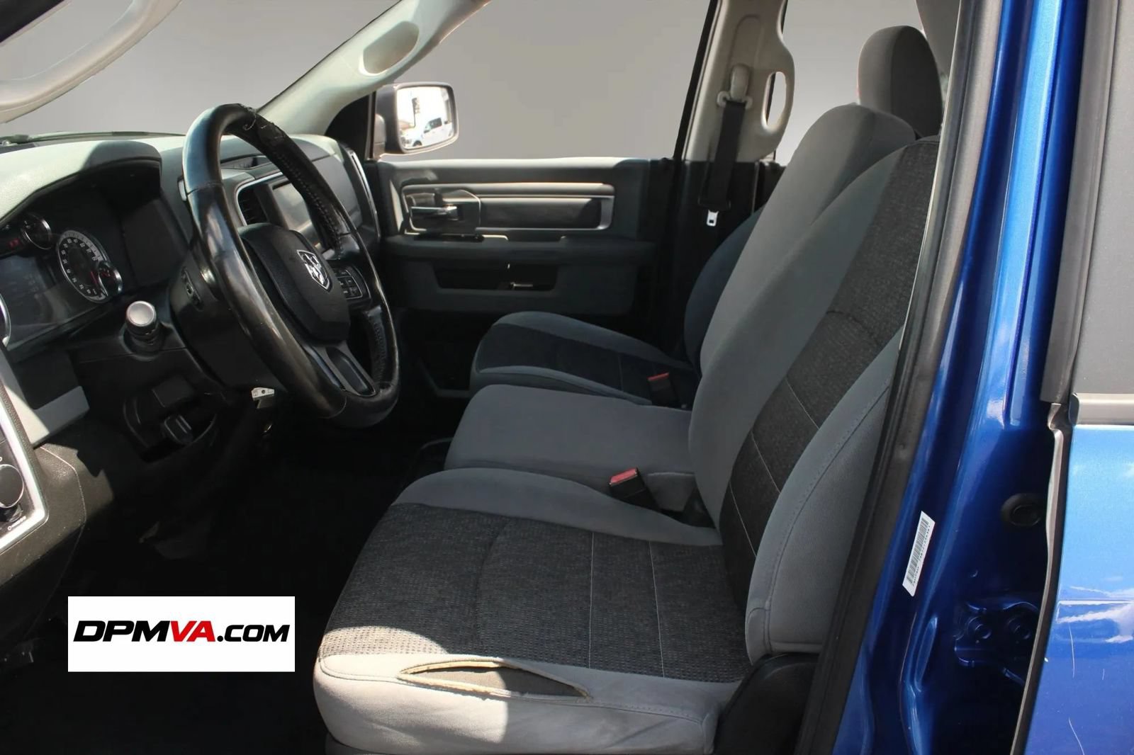 Used 2019 RAM 1500 Classic SLT w/ Luxury Group AWD/4WD image 16