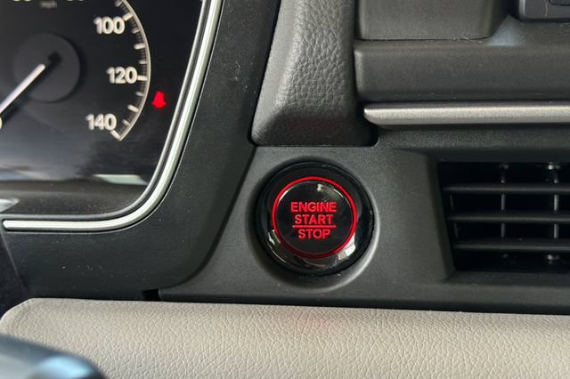 Used 2023 Honda Pilot LX image 28