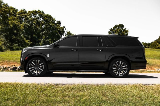 Used 2021 Cadillac Escalade ESV Sport w/ Driver Assist Tech Package RWD image 5