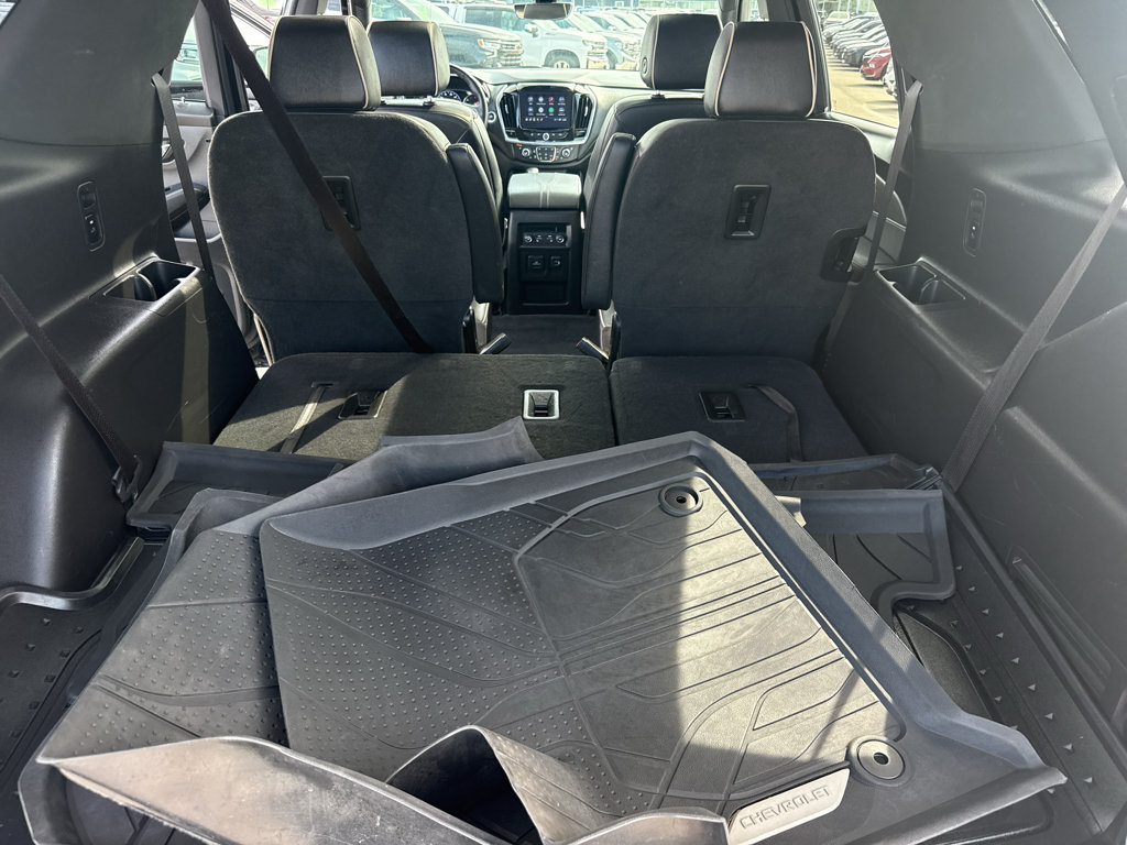 Certified 2022 Chevrolet Traverse Premier w/ Redline Edition AWD/4WD image 37