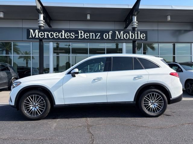 Certified 2025 Mercedes-Benz GLC 300 image 1