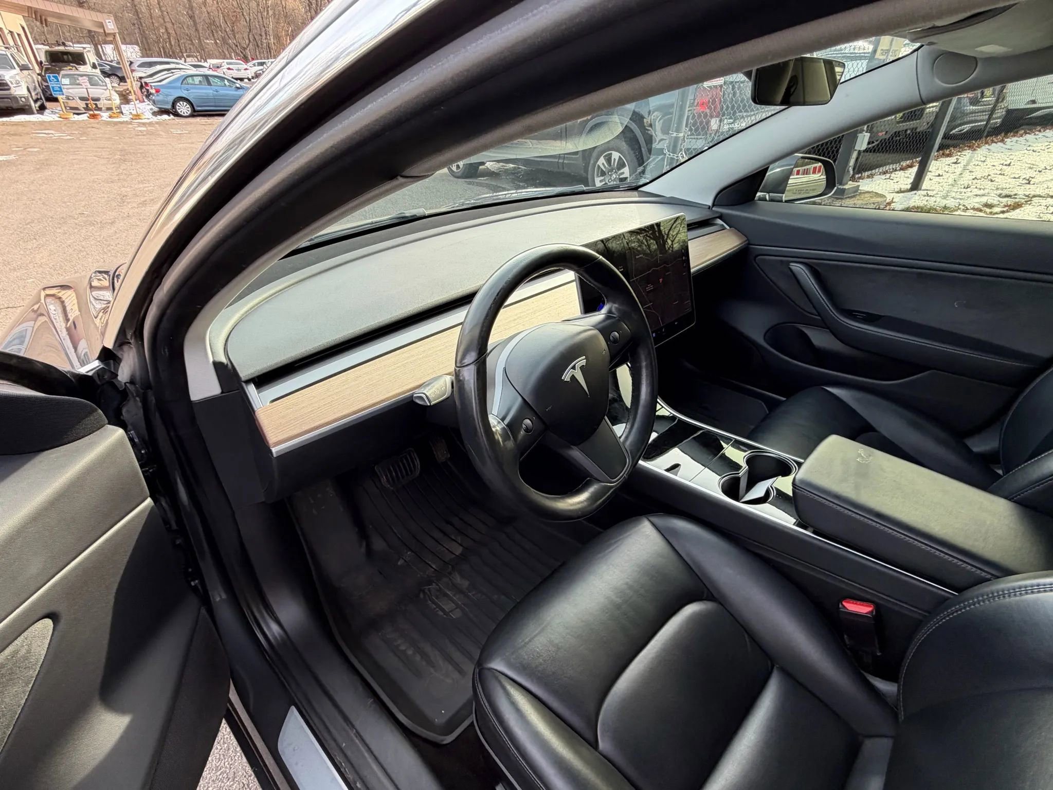 Used 2018 Tesla Model 3 Long Range image 9