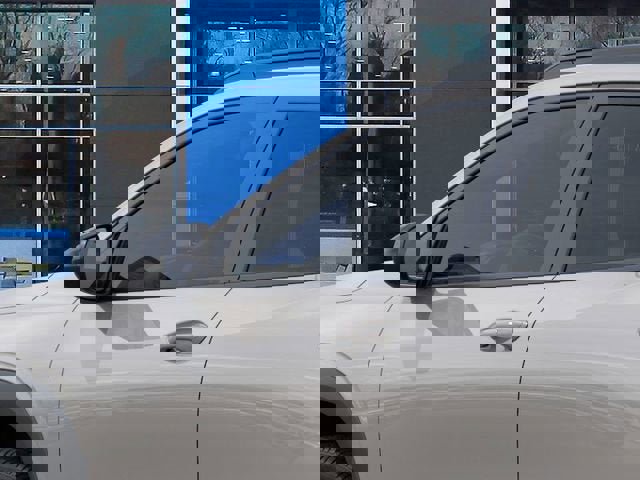 New 2026 Chevrolet Trax RS w/ Sunroof Package image 12