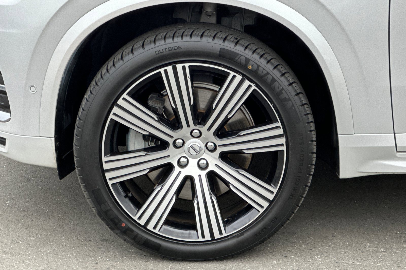 Certified 2022 Volvo XC90 T8 Inscription w/ Advanced Package image 12