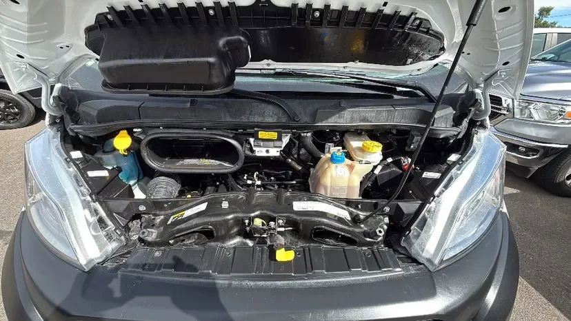 Used 2025 RAM ProMaster 2500 w/ Convenience Group image 21