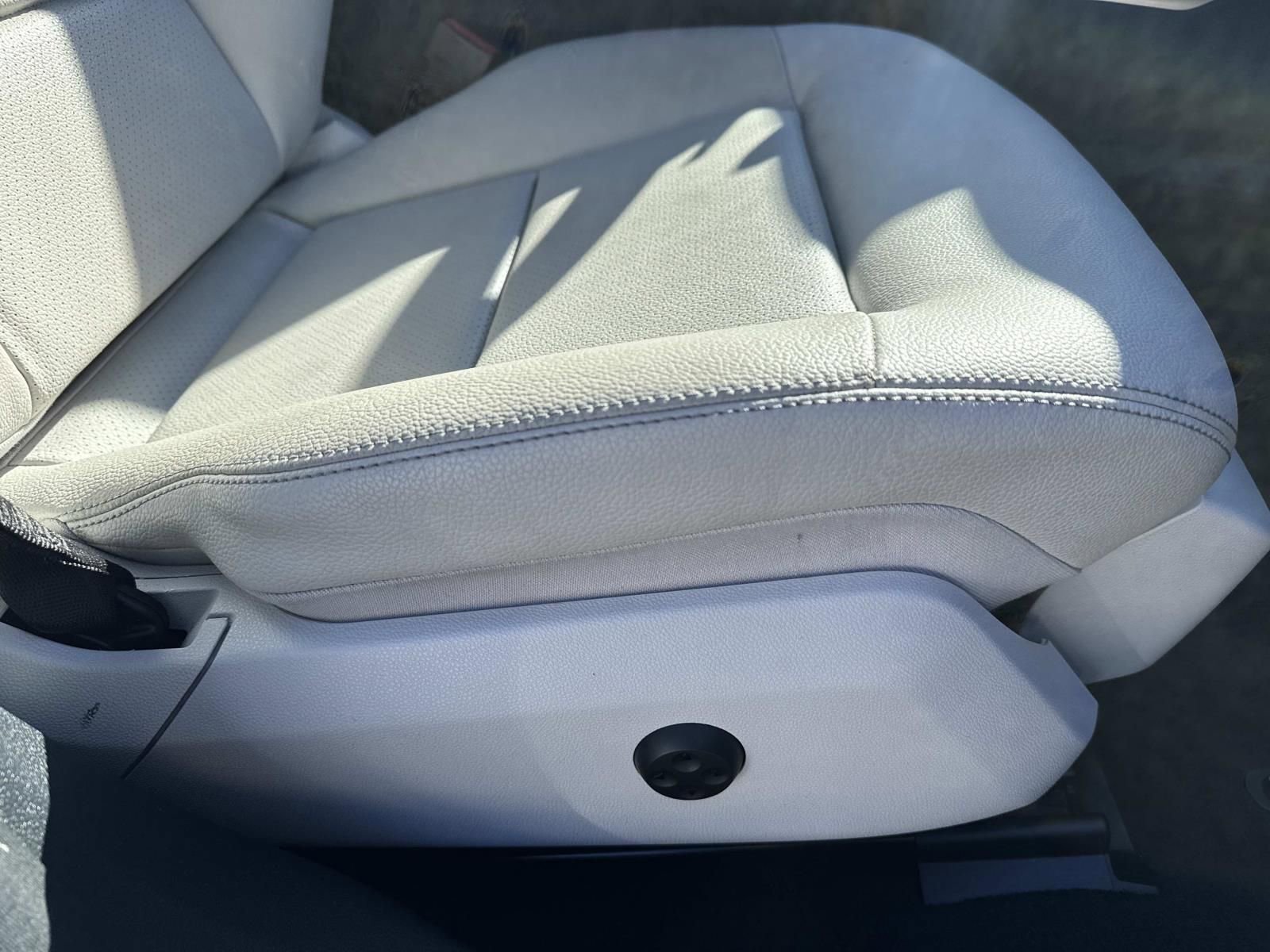 Used 2016 Mercedes-Benz E 250 Sedan image 12