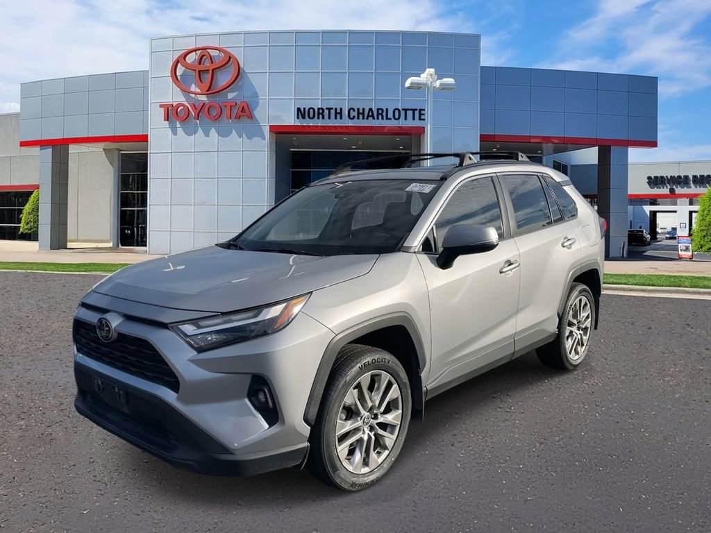 Used 2023 Toyota RAV4 XLE Premium image 6