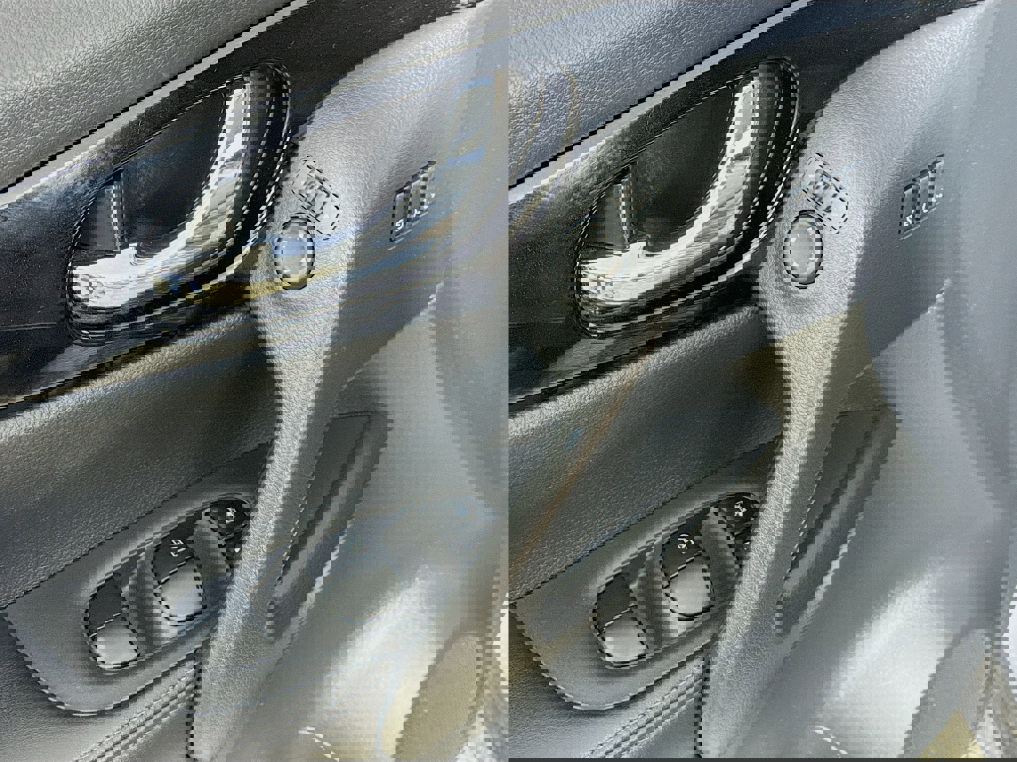 Used 2022 Nissan Rogue Sport SV w/ Technology Package image 19