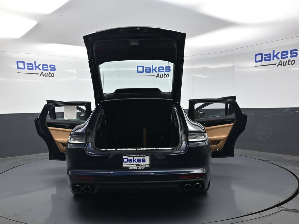 Used 2023 Porsche Panamera 4S w/ Premium Package AWD/4WD image 57