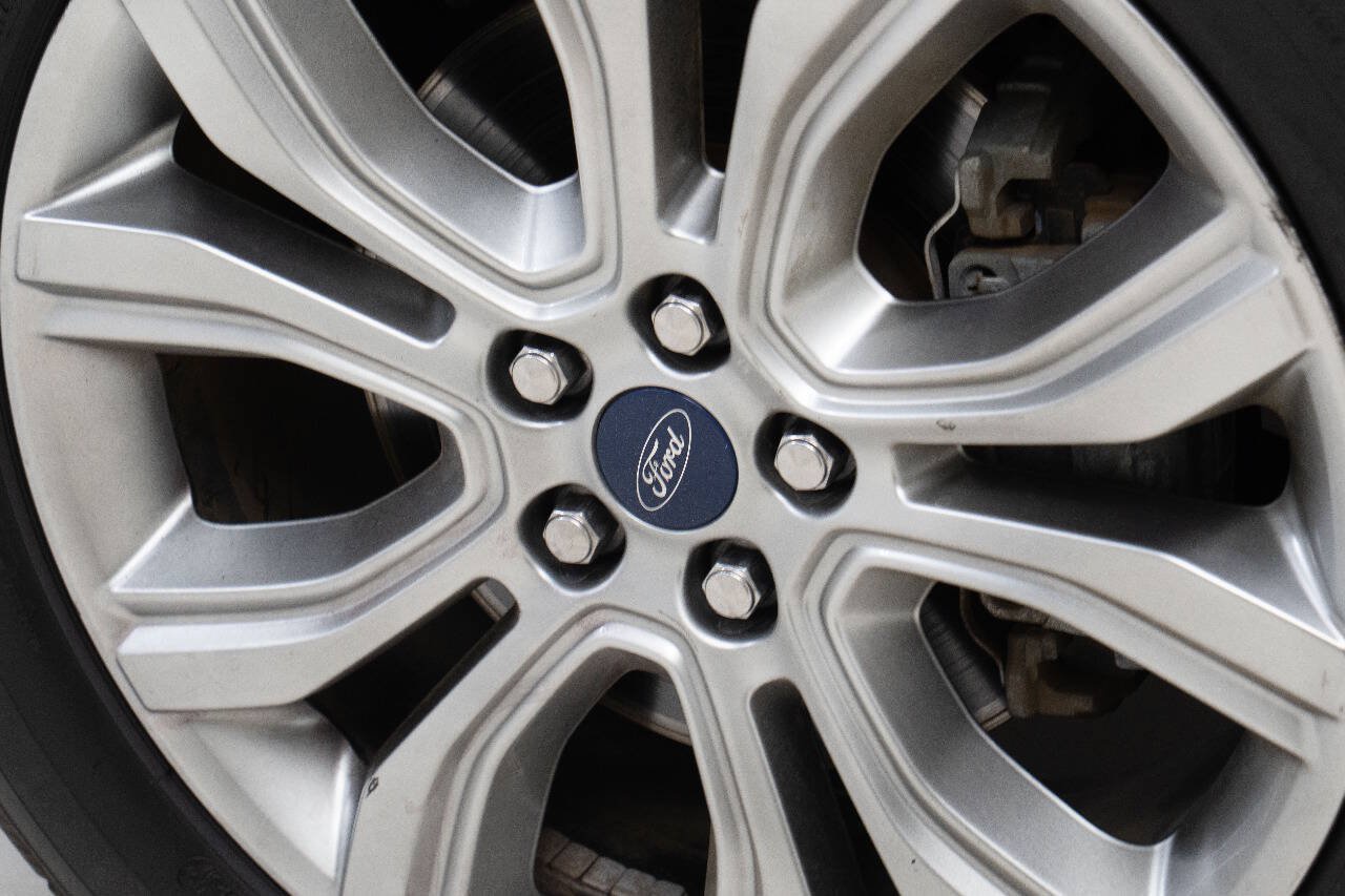 Used 2019 Ford Edge Titanium w/ Equipment Group 301A FWD image 84