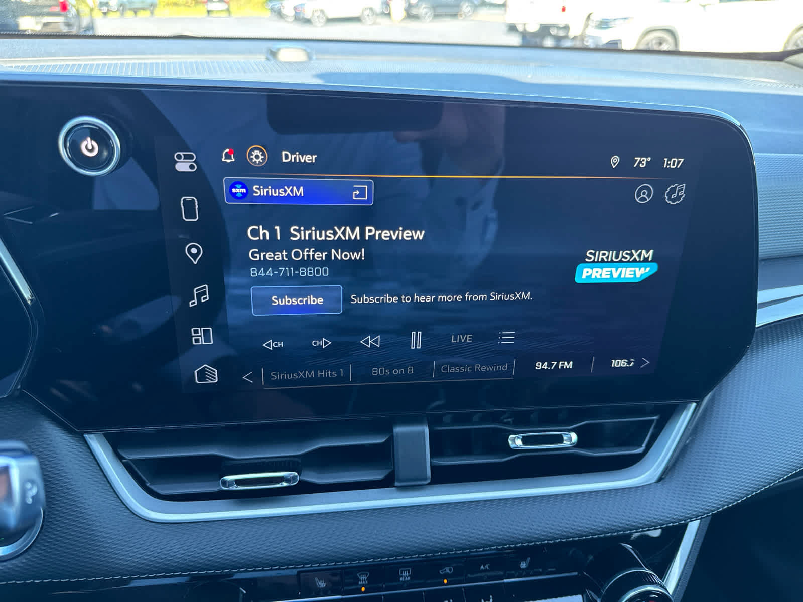 Used 2025 Chevrolet Equinox LT w/ Safety and Technology Package FWD image 22