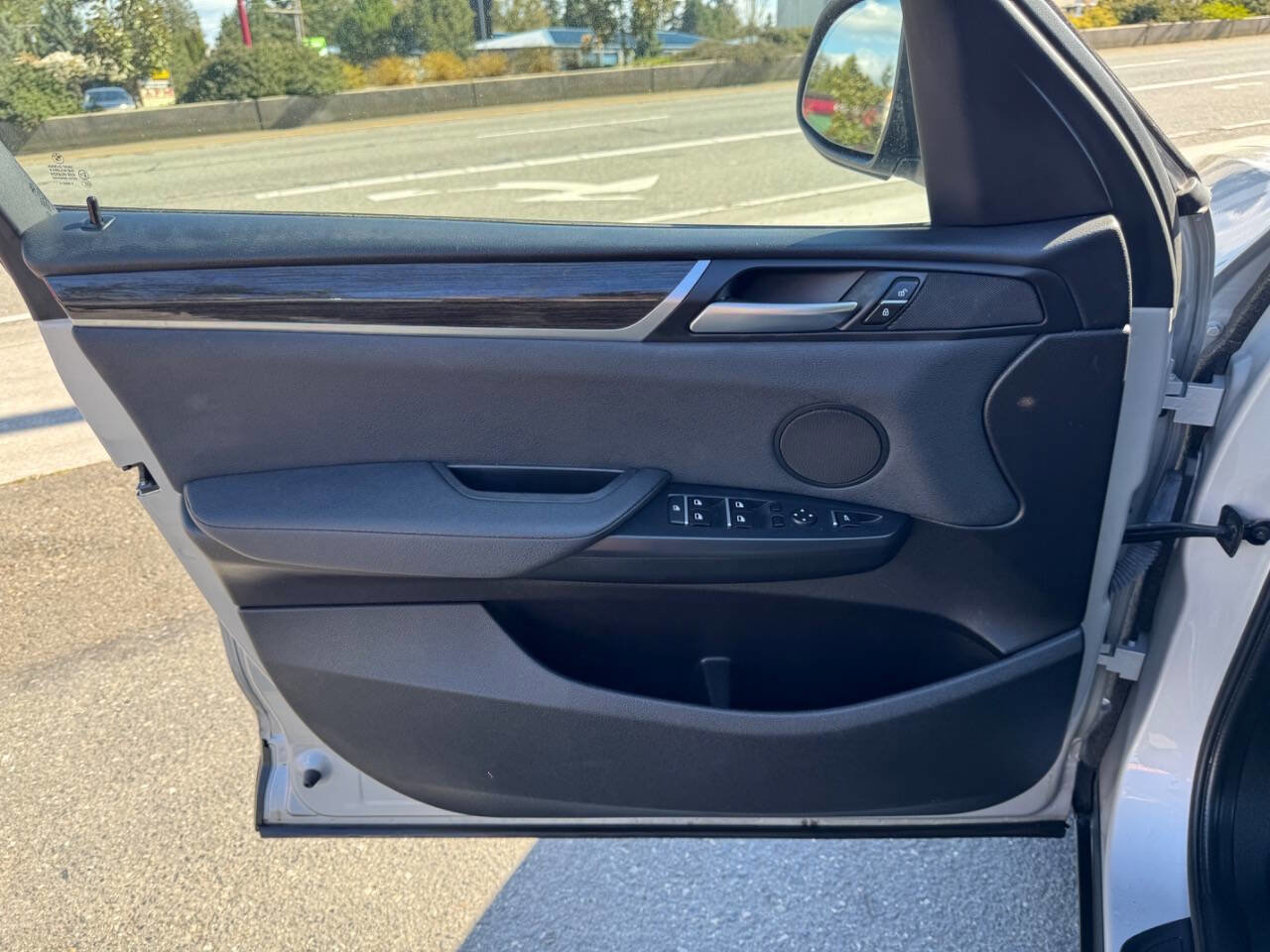 Used 2015 BMW X3 xDrive28d image 28