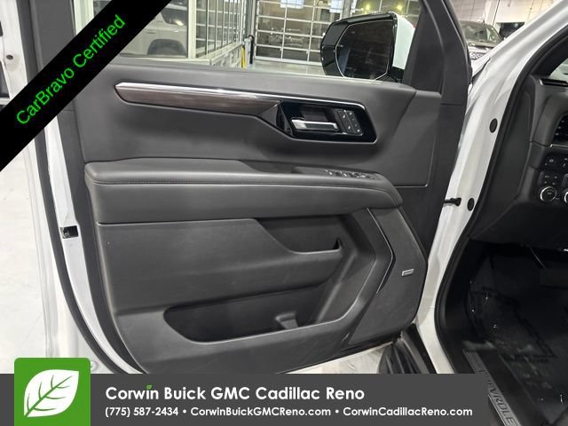 Certified 2026 Chevrolet Suburban LT w/ Comfort Package AWD/4WD image 15