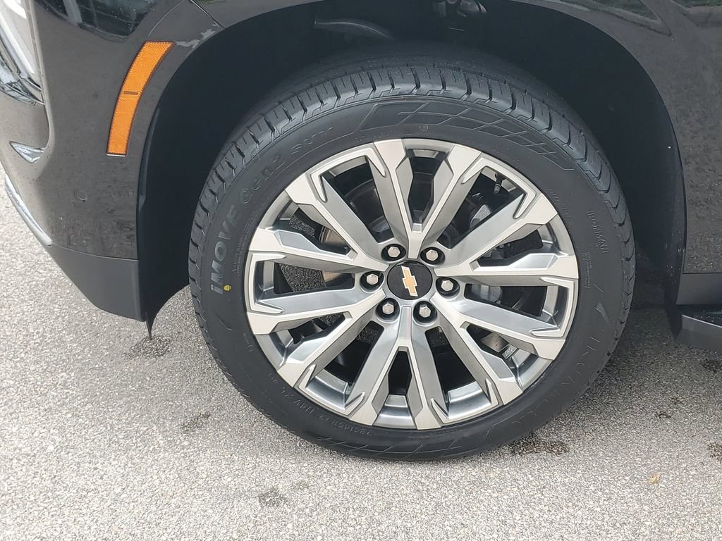 Certified 2025 Chevrolet Tahoe High Country AWD/4WD image 11