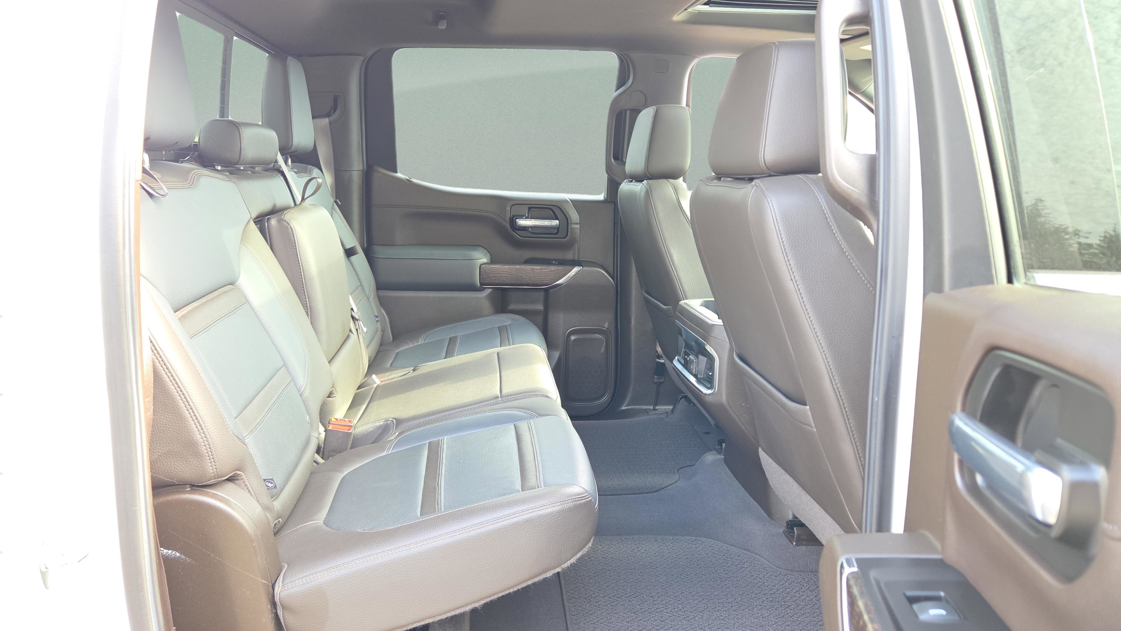 Used 2022 GMC Sierra 1500 Denali w/ Denali Reserve Package AWD/4WD image 15