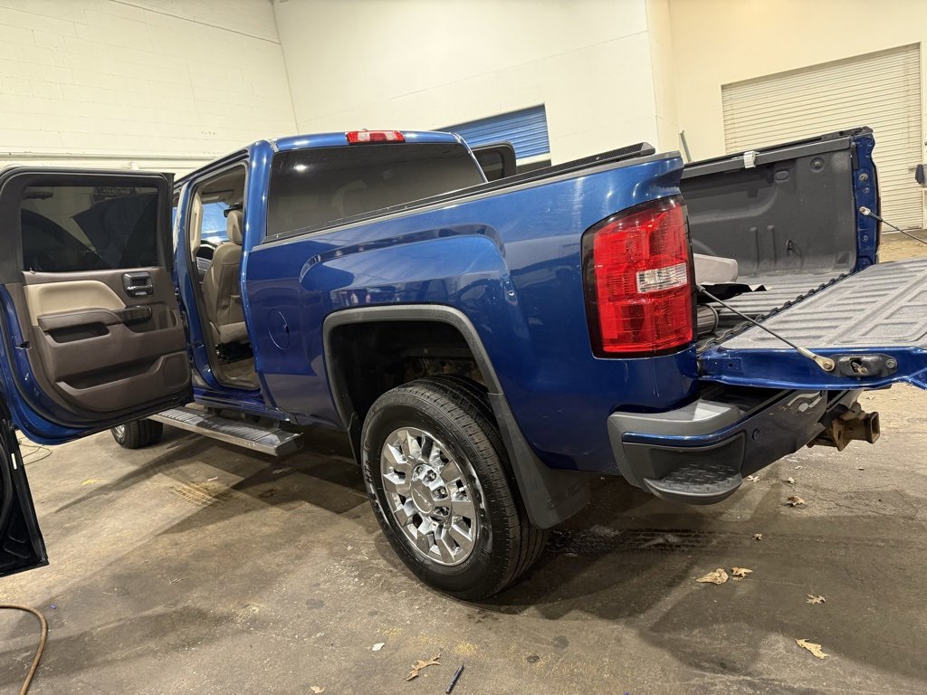 Used 2016 GMC Sierra 2500 Denali w/ Duramax Plus Package image 17