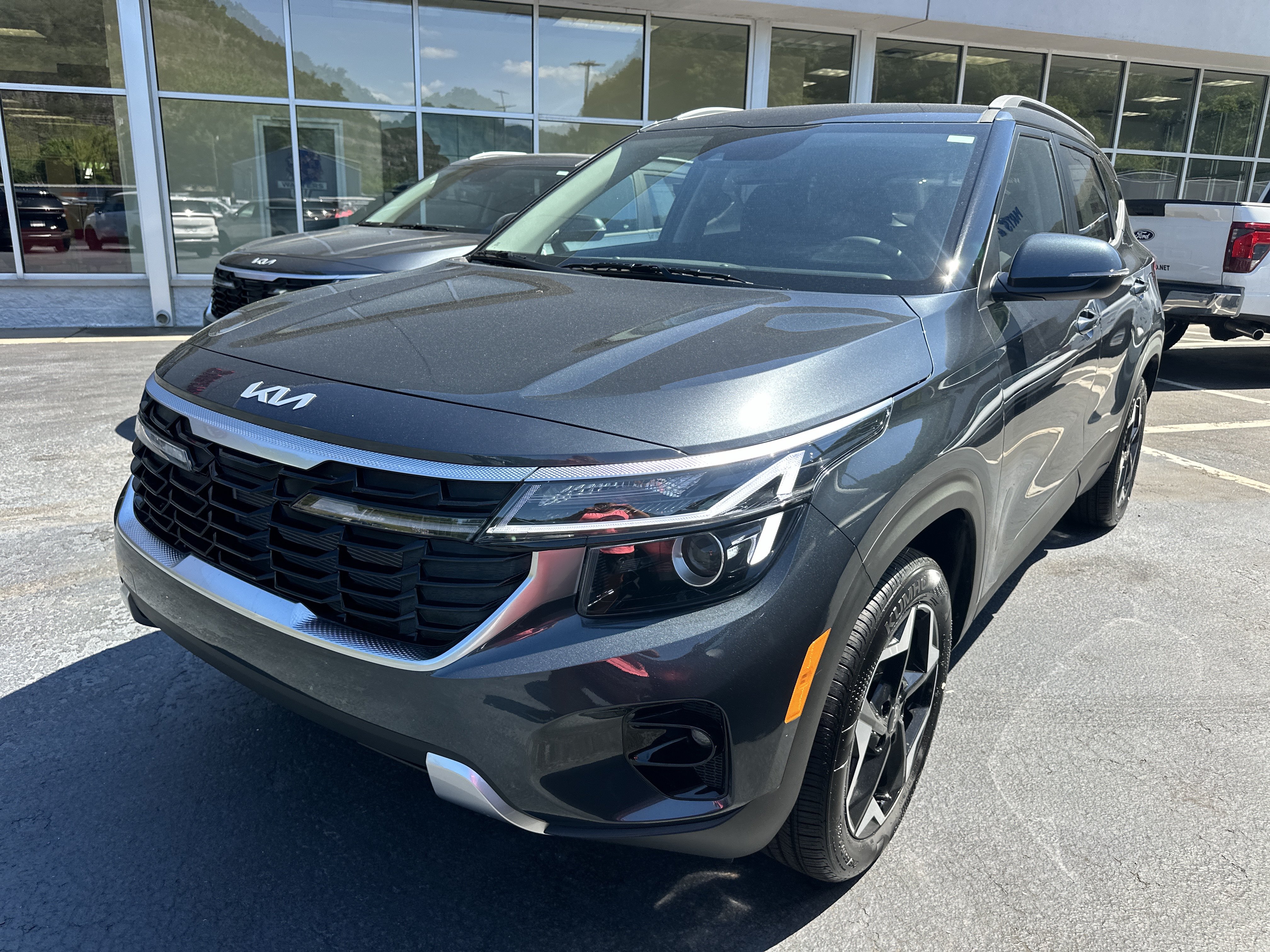 New 2026 Kia Seltos S AWD/4WD image 6