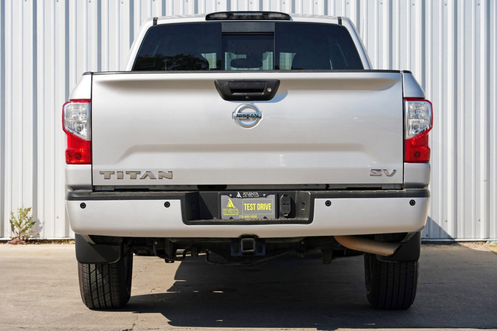 Used 2018 Nissan Titan SV w/ SV Convenience Package image 8
