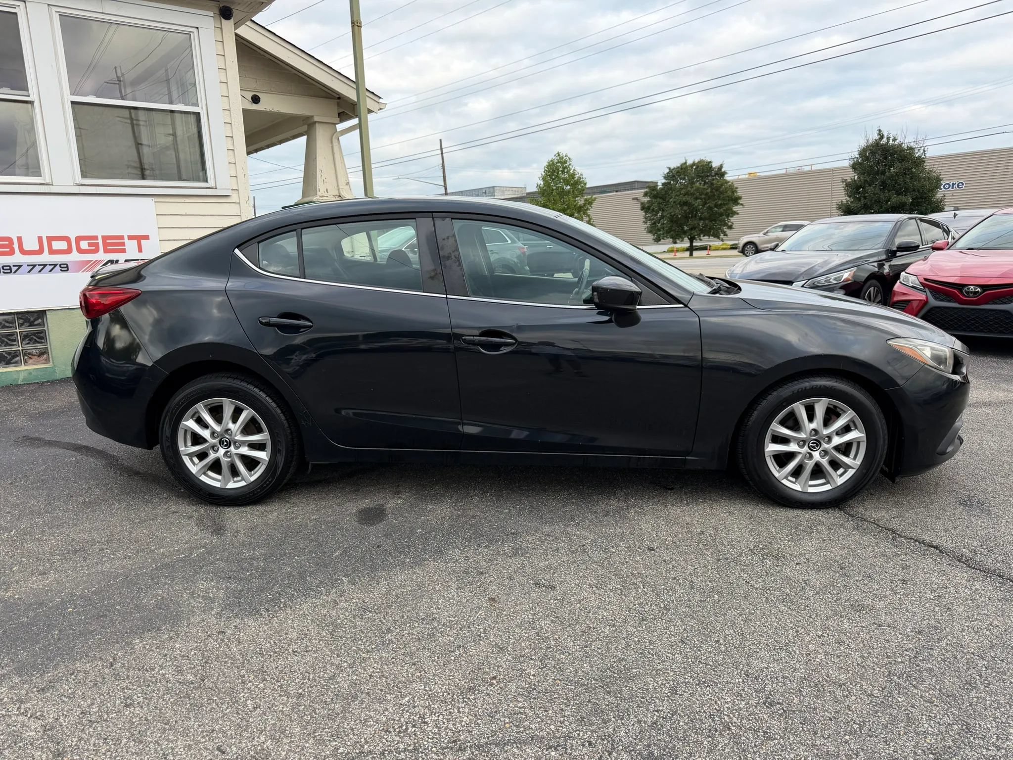 Used 2014 MAZDA MAZDA3 i Touring w/ Moonroof Package 1 FWD image 6