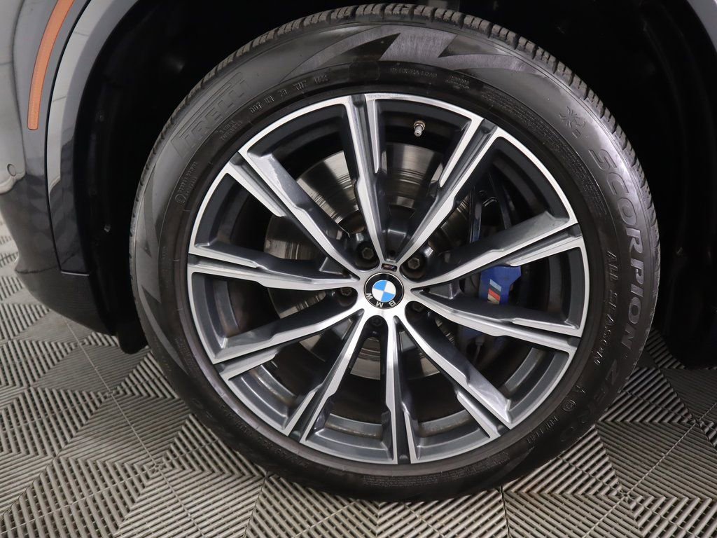Used 2023 BMW X5 M50i w/ Executive Package image 31