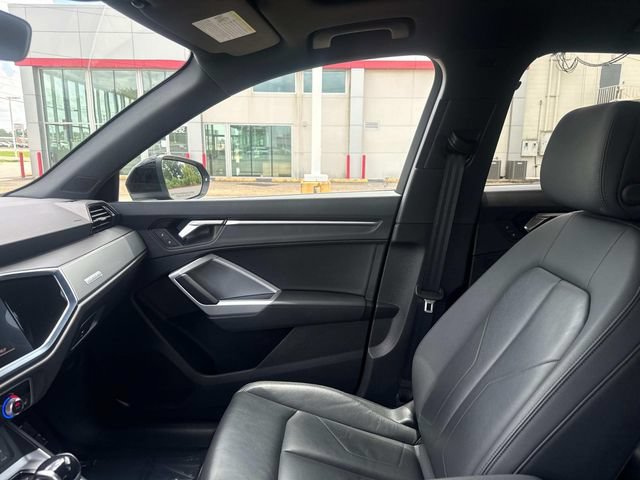 Used 2025 Audi Q3 2.0T Premium AWD/4WD image 21