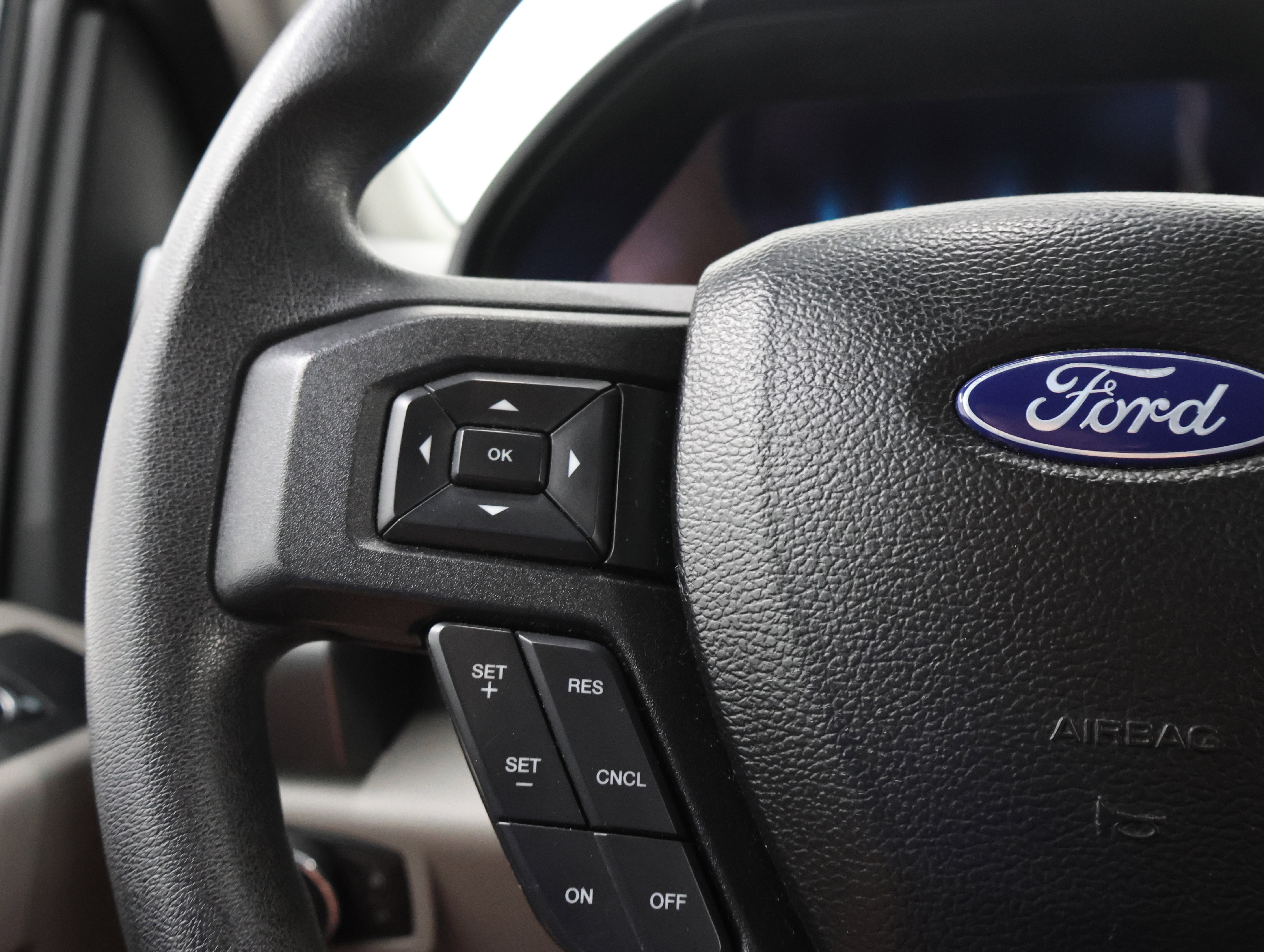 Used 2018 Ford F250 XLT AWD/4WD image 14