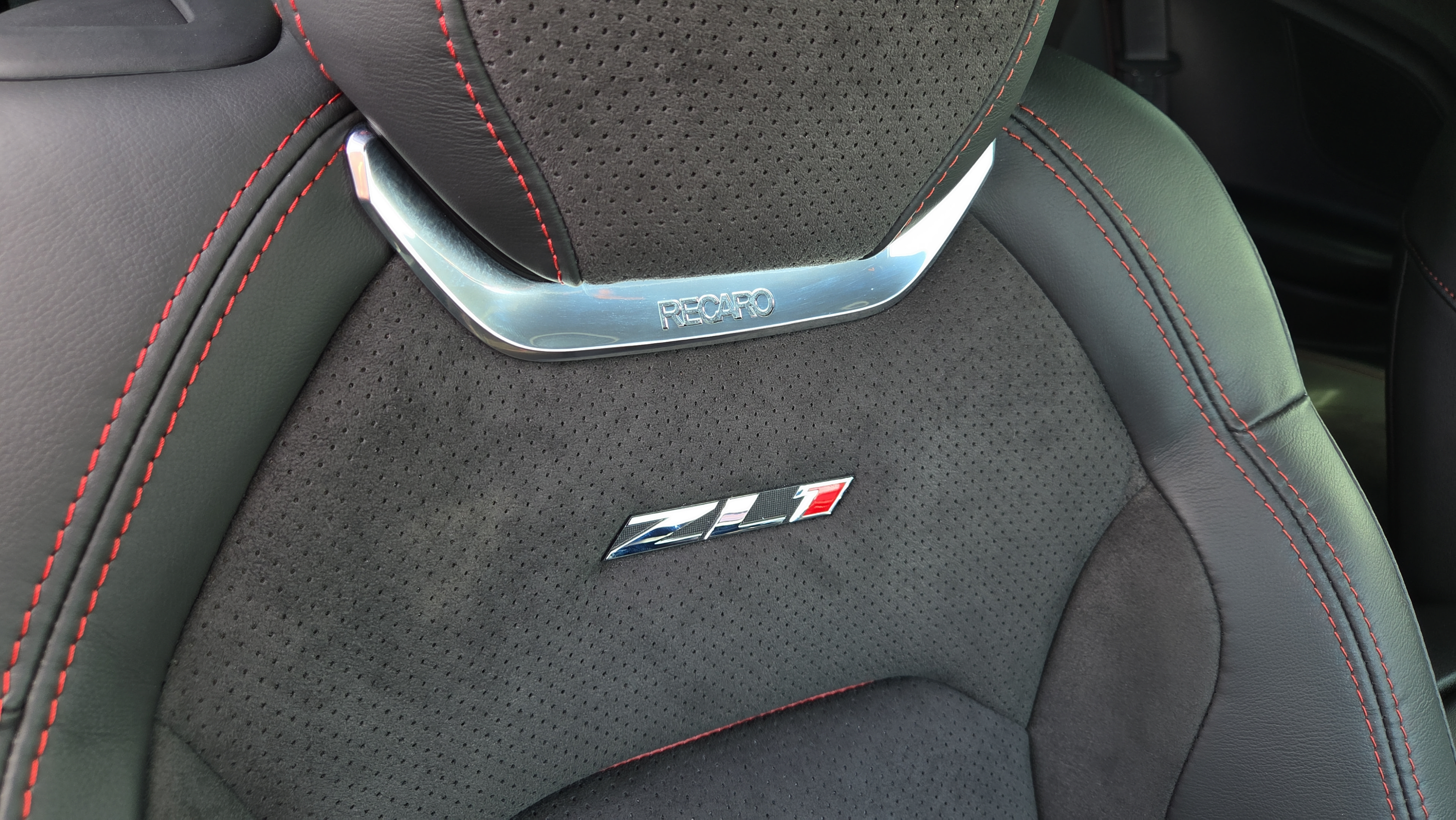 Used 2023 Chevrolet Camaro ZL1 RWD image 17