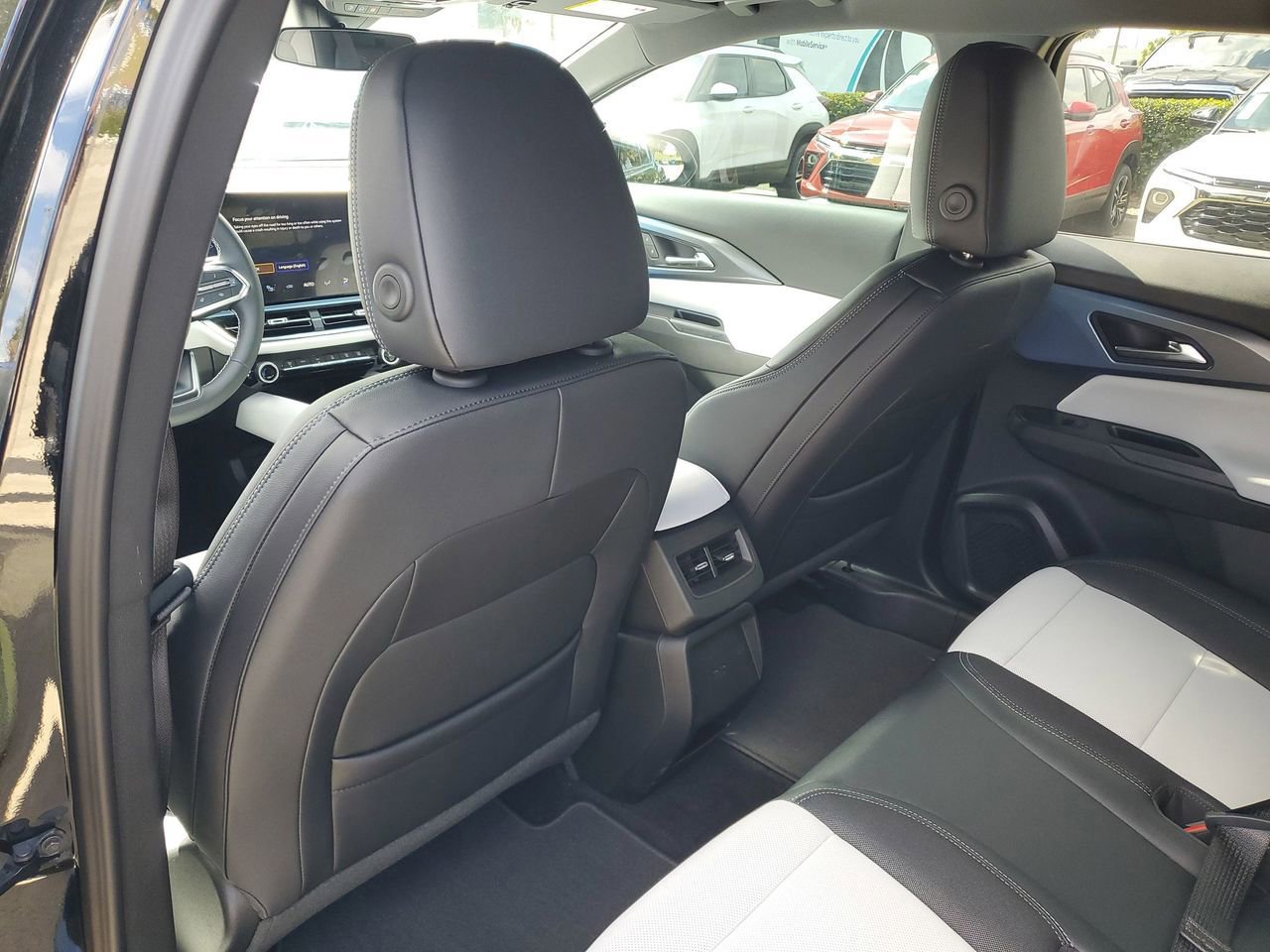 New 2025 Chevrolet Equinox EV LT FWD image 10