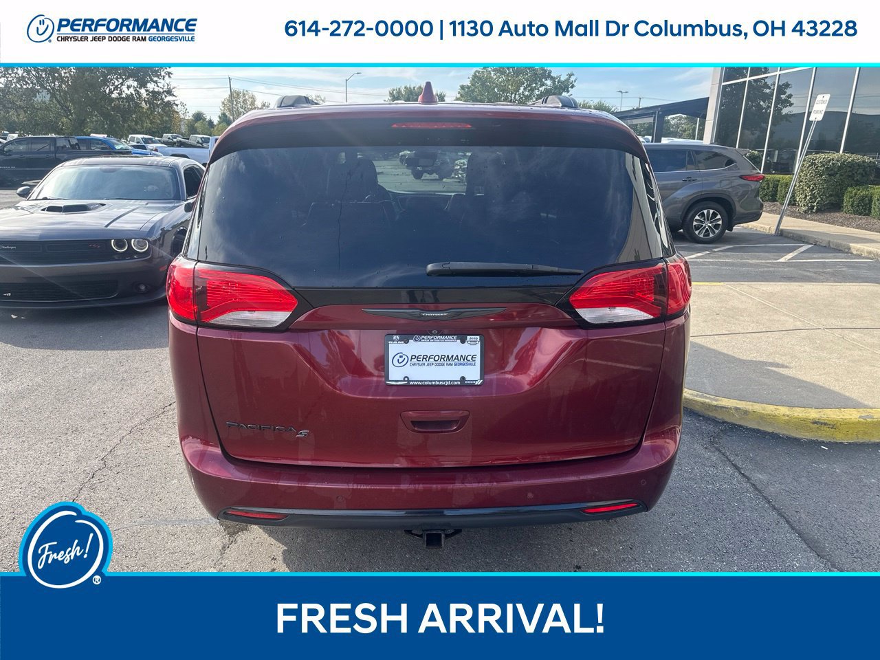 Used 2019 Chrysler Pacifica Touring-L Plus w/ Advanced Safetytec Group FWD image 5