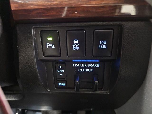 Used 2016 Toyota Tundra Limited image 22