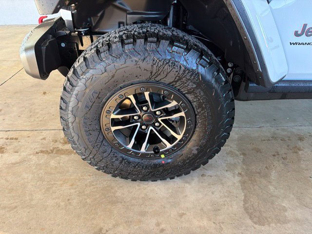 New 2027 Jeep Wrangler Unlimited Rubicon w/ Xtreme 35 Tire Package AWD/4WD image 13
