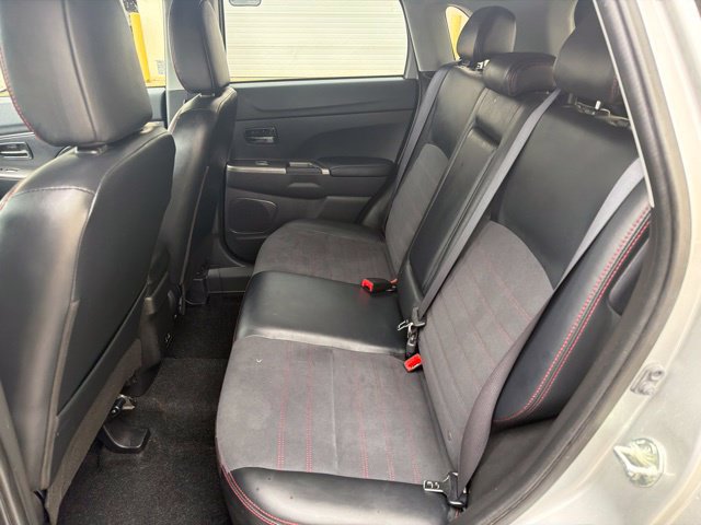 Used 2024 Mitsubishi Outlander Sport SE AWD/4WD image 15
