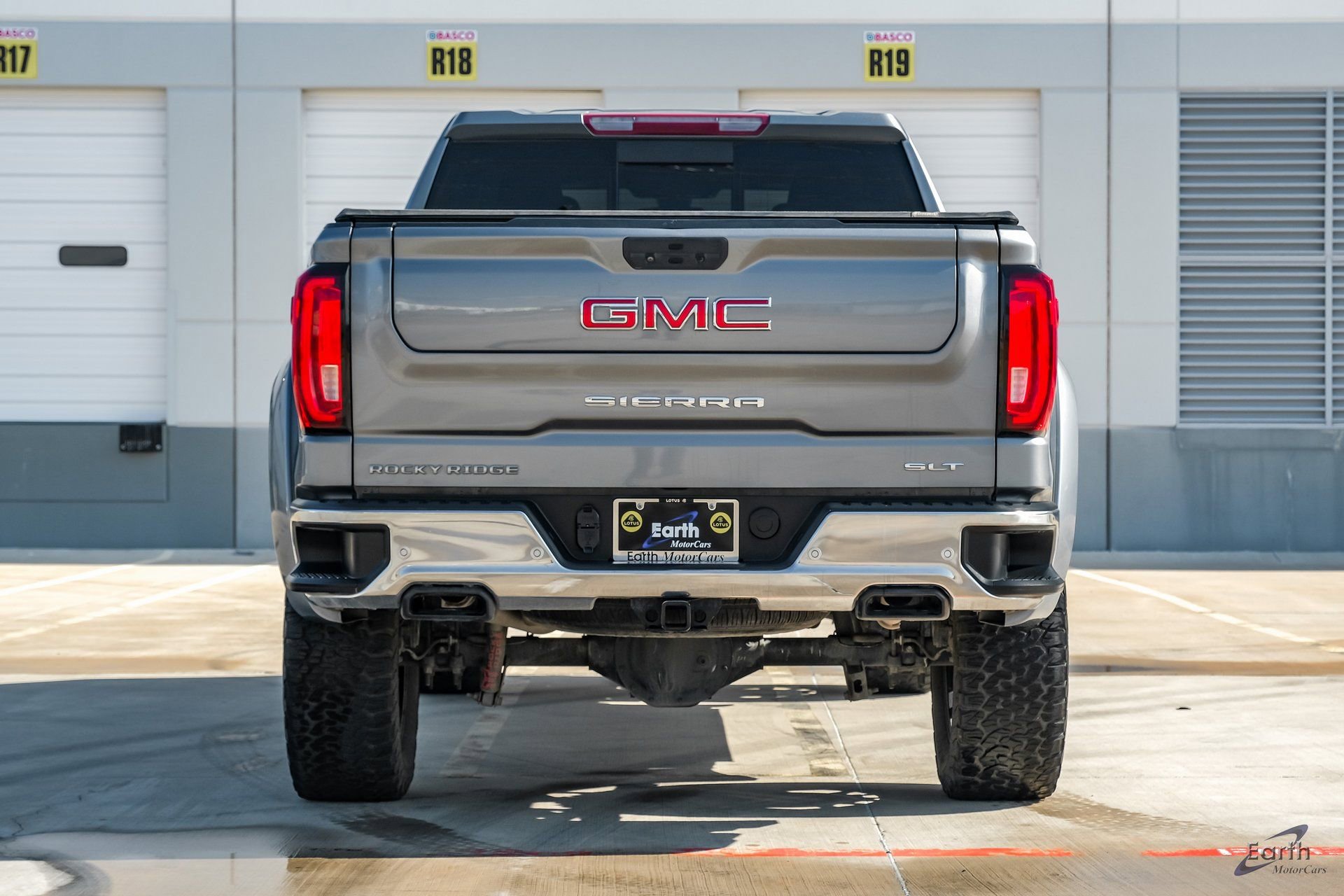 Used 2021 GMC Sierra 1500 SLT w/ SLT Premium Plus Package image 13