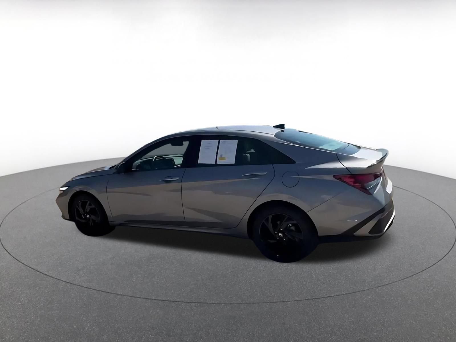 Used 2026 Hyundai Elantra Sport FWD image 9