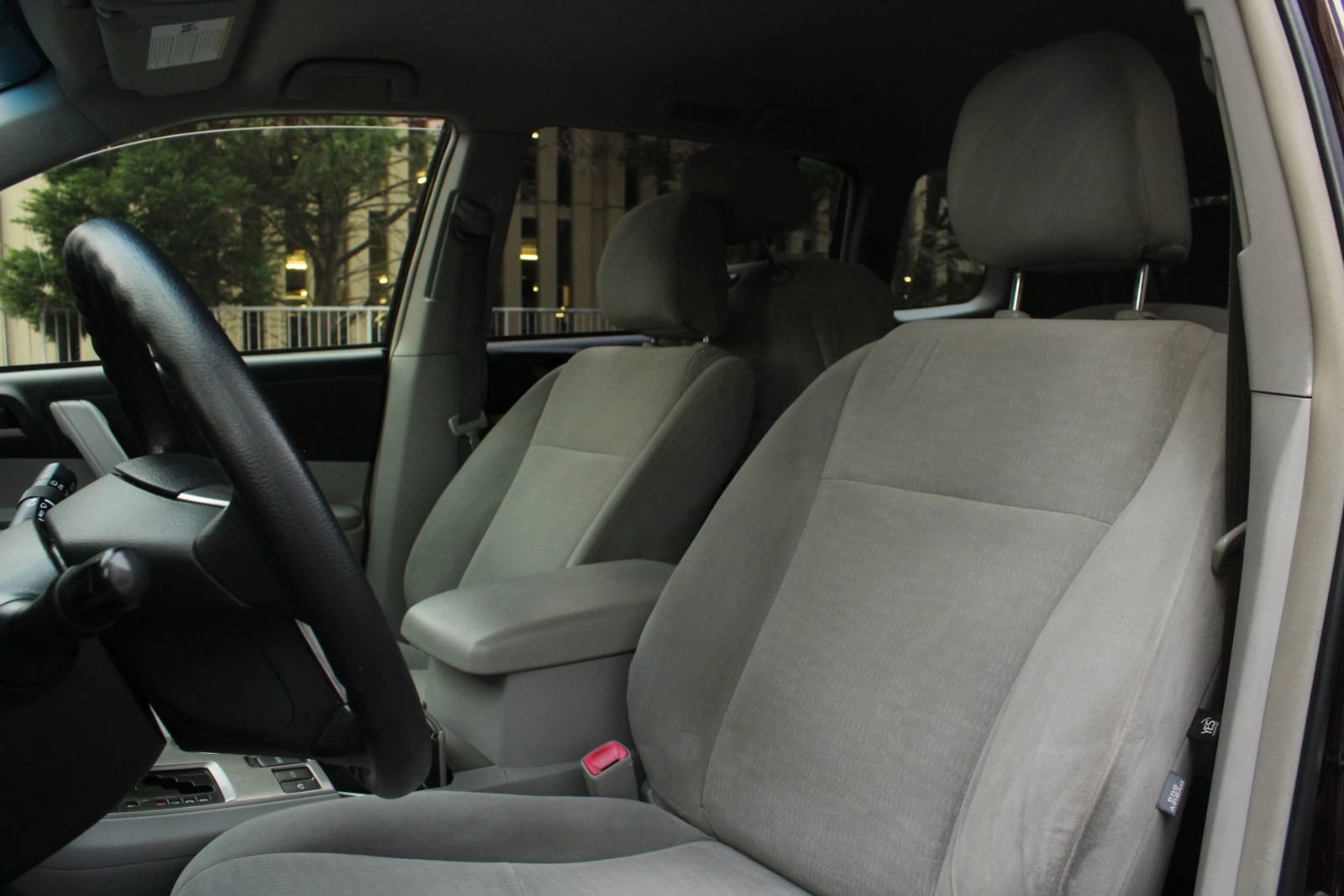 Used 2013 Toyota Highlander Hybrid AWD/4WD image 14