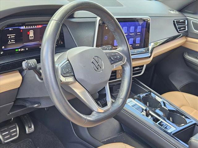 Used 2024 Volkswagen Atlas Cross Sport SEL R-Line image 7