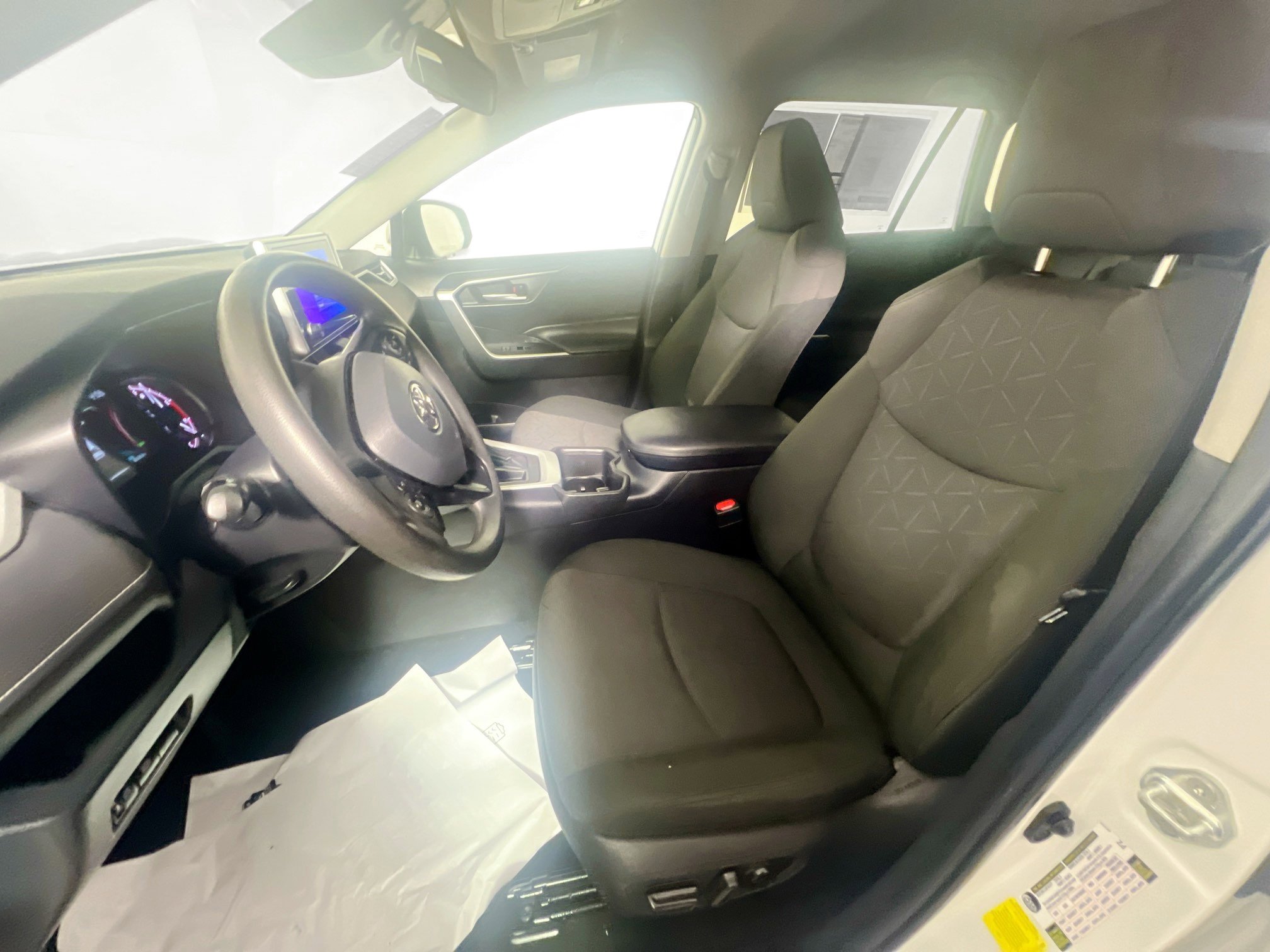 Used 2023 Toyota RAV4 XLE image 14